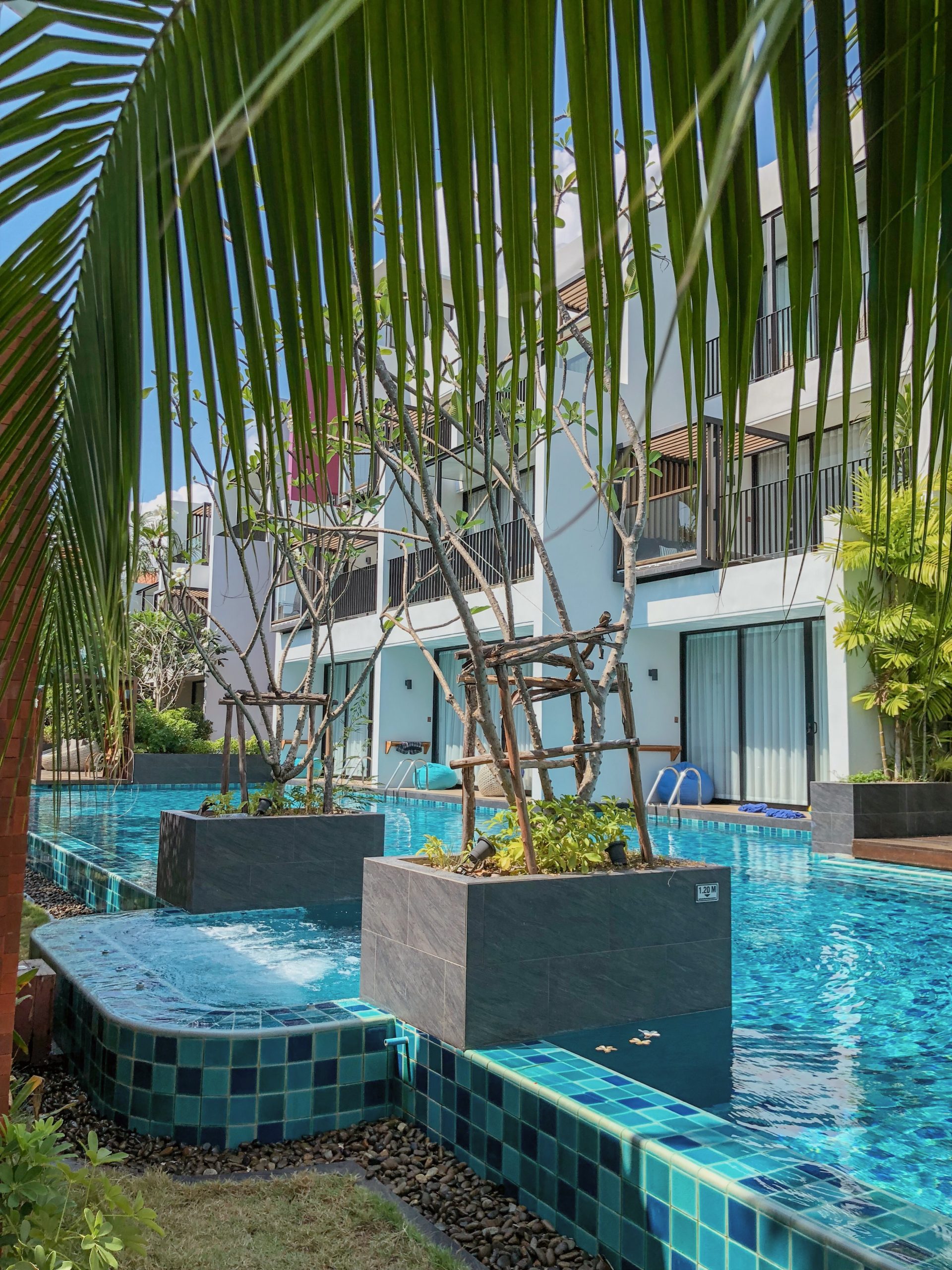 【泰國】華欣裏交通最便利的住宿|Asira Boutique HuaHin 阿斯拉精品酒店🧡頂級平價泳池房